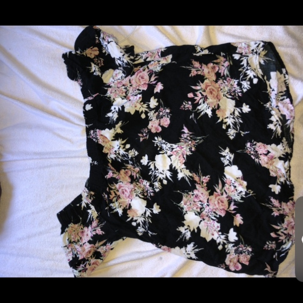 JOE BENBASSET OFF THE SHOULDER TOP SIZE M